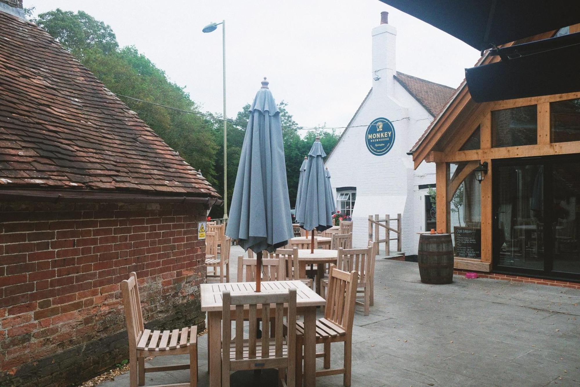 Monkey Brewhouse Lymington Exterior foto