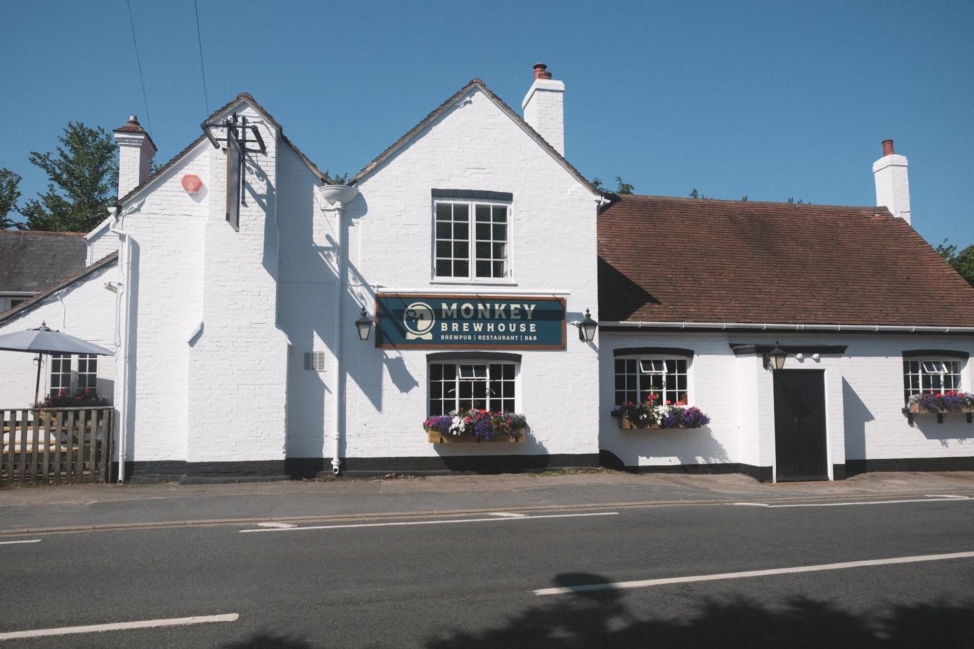 Monkey Brewhouse Lymington Exterior foto